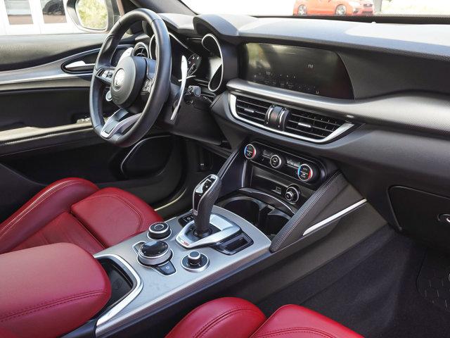2023 Alfa Romeo Stelvio Veloce AWD