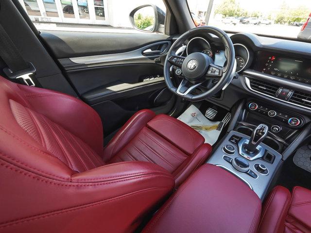 2023 Alfa Romeo Stelvio Veloce AWD