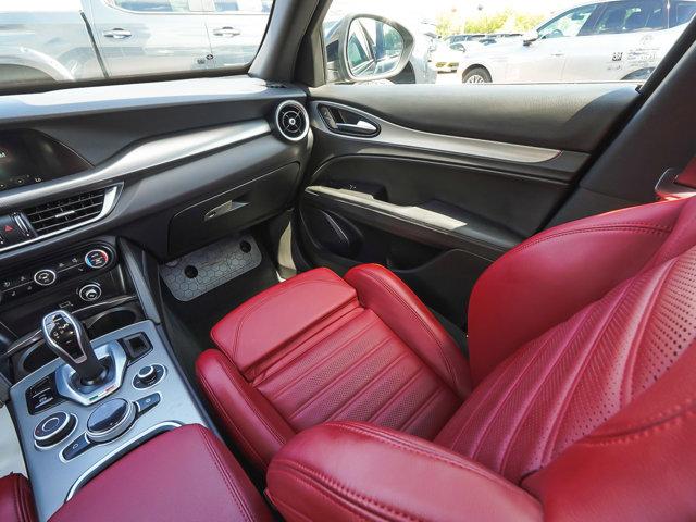 2023 Alfa Romeo Stelvio Veloce AWD