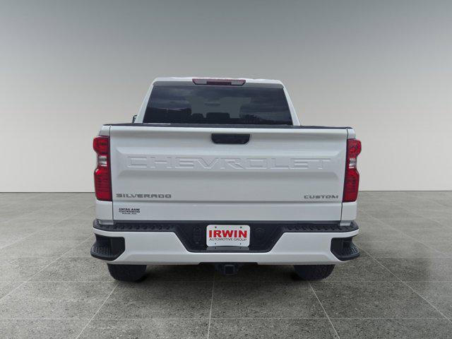 2026 Chevrolet Silverado 1500 4WD Crew Cab Short Bed Custom