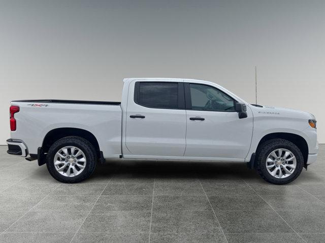 2026 Chevrolet Silverado 1500 4WD Crew Cab Short Bed Custom