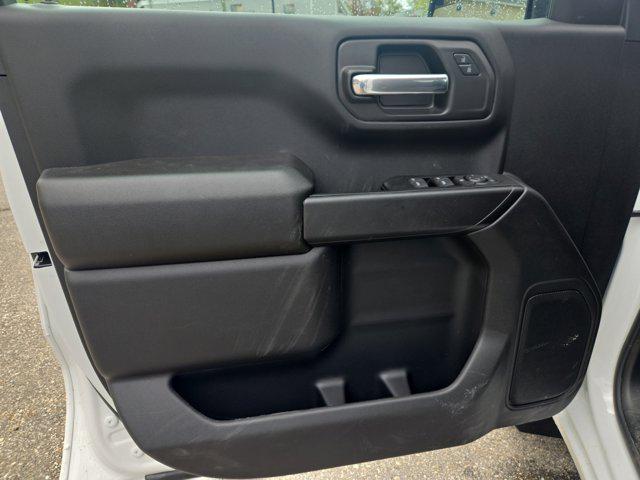 2026 Chevrolet Silverado 1500 4WD Crew Cab Short Bed Custom