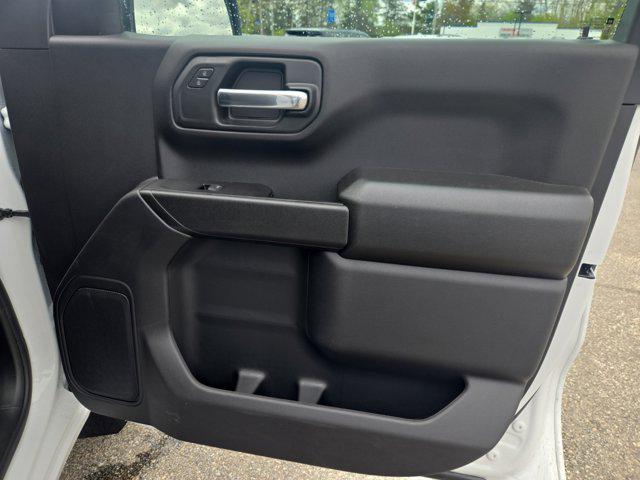 2026 Chevrolet Silverado 1500 4WD Crew Cab Short Bed Custom
