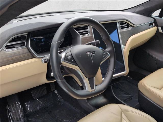 2015 Tesla Model S 70D