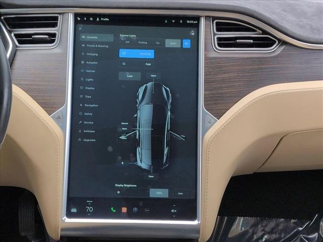 2015 Tesla Model S 70D