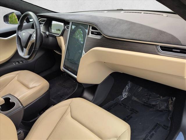 2015 Tesla Model S 70D
