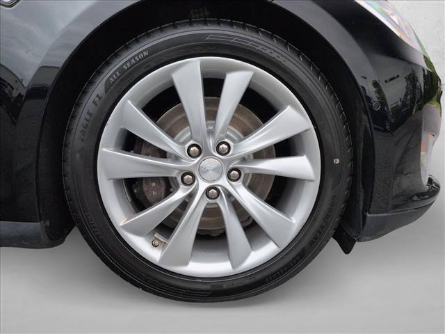 2015 Tesla Model S 70D