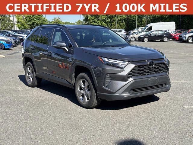 2023 Toyota RAV4 XLE FWD's photo