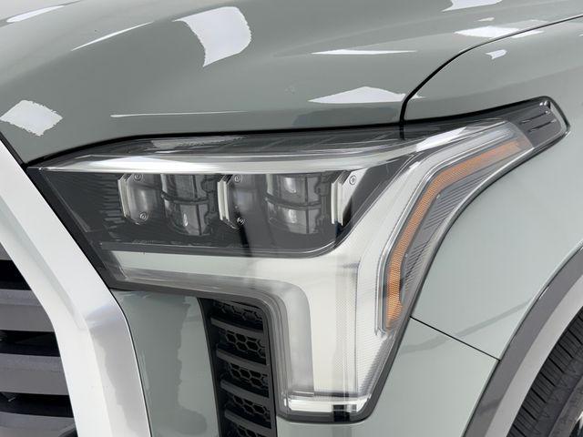 2026 Toyota Tundra Limited CrewMax 5.5' Bed