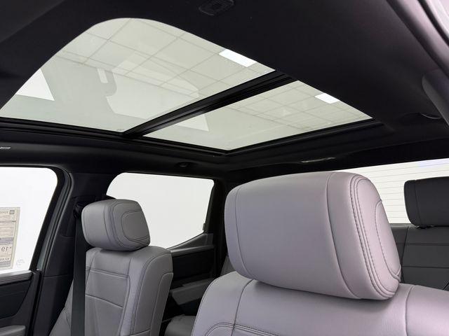 2026 Toyota Tundra Limited CrewMax 5.5' Bed