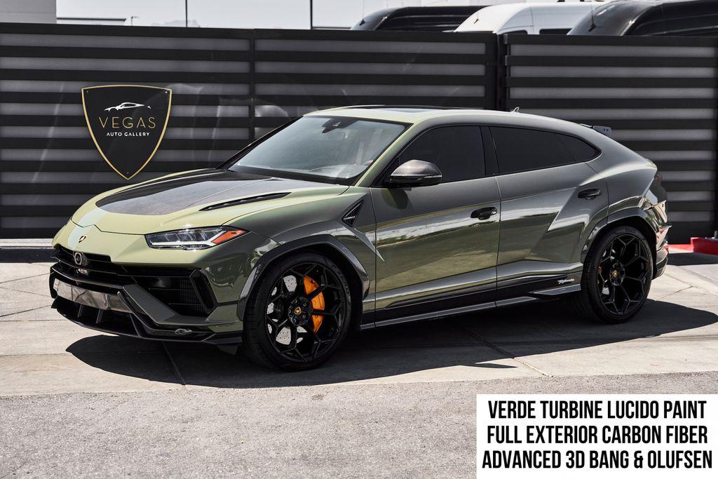 /2023 Lamborghini Urus