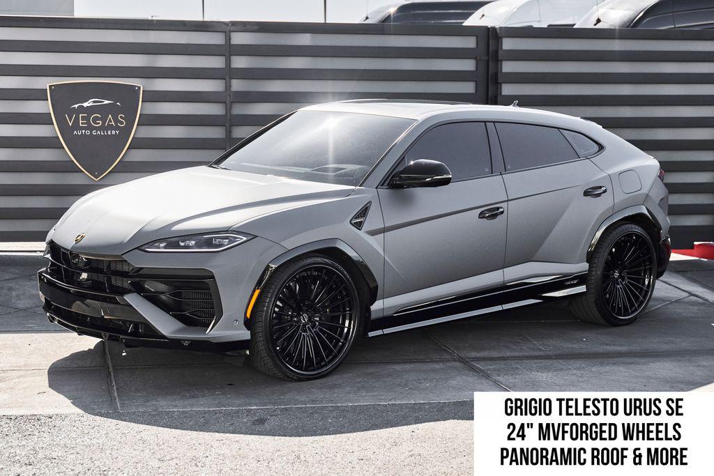 /2025 Lamborghini Urus