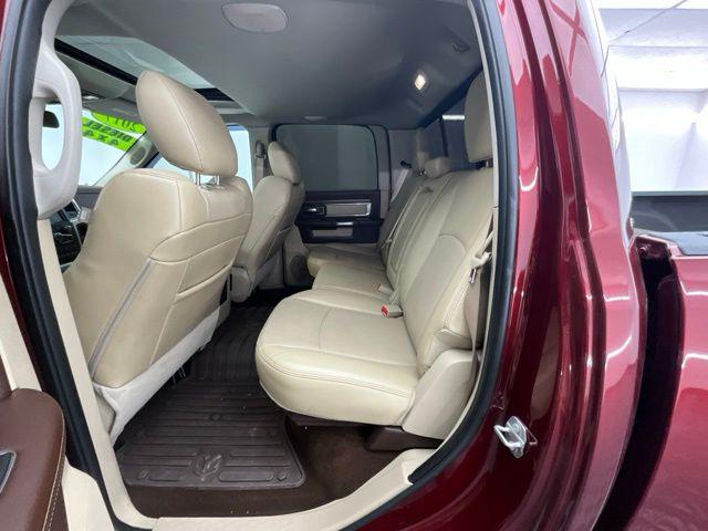 2017 Ram 3500 Laramie Crew Cab 4x4 8' Box