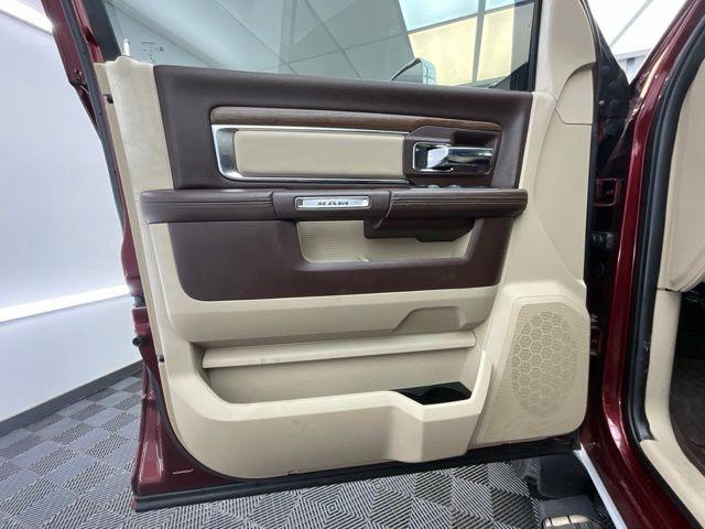 2017 Ram 3500 Laramie Crew Cab 4x4 8' Box