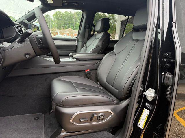2026 Jeep Grand Wagoneer Limited Reserve 4x4