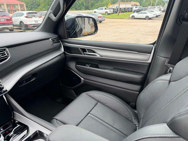 2026 Jeep Grand Wagoneer Limited Reserve 4x4