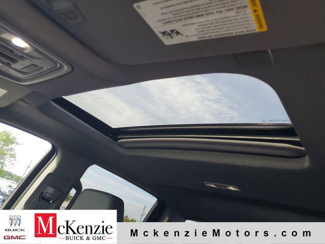 2026 GMC Sierra 1500 Crew Cab, Short Bed, SLT, 4WD