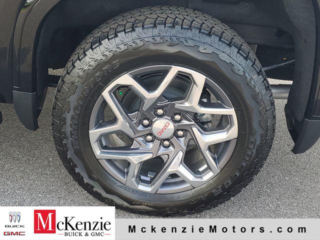 2026 GMC Sierra 1500 Crew Cab, Short Bed, SLT, 4WD