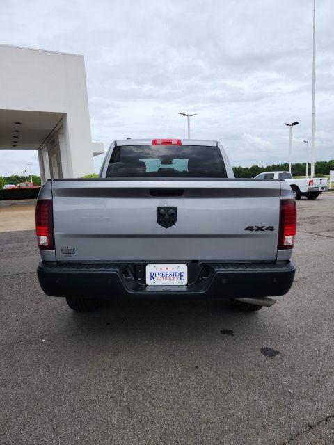 2024 Ram 1500 Classic Warlock Crew Cab 4x4 5'7" Box
