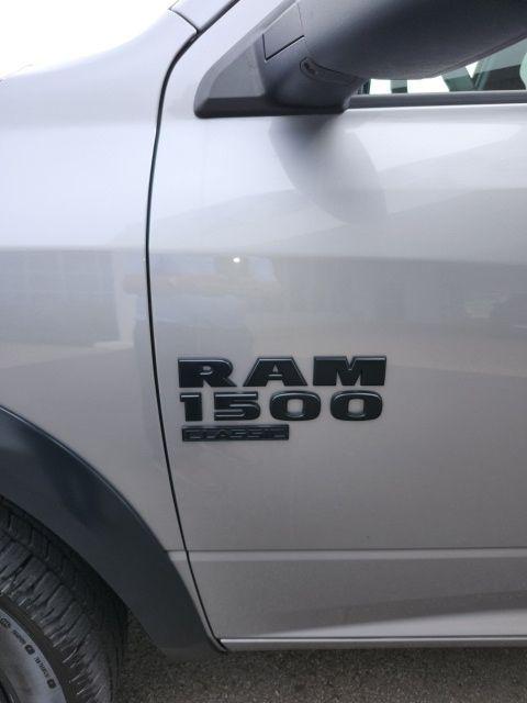 2024 Ram 1500 Classic Warlock Crew Cab 4x4 5'7" Box