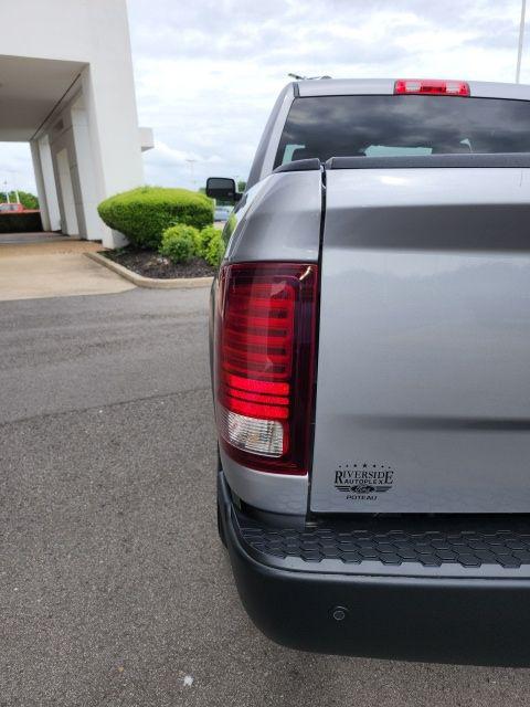 2024 Ram 1500 Classic Warlock Crew Cab 4x4 5'7" Box