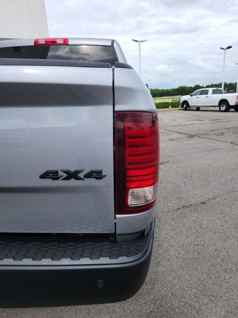 2024 Ram 1500 Classic Warlock Crew Cab 4x4 5'7" Box