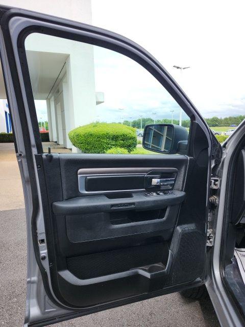 2024 Ram 1500 Classic Warlock Crew Cab 4x4 5'7" Box