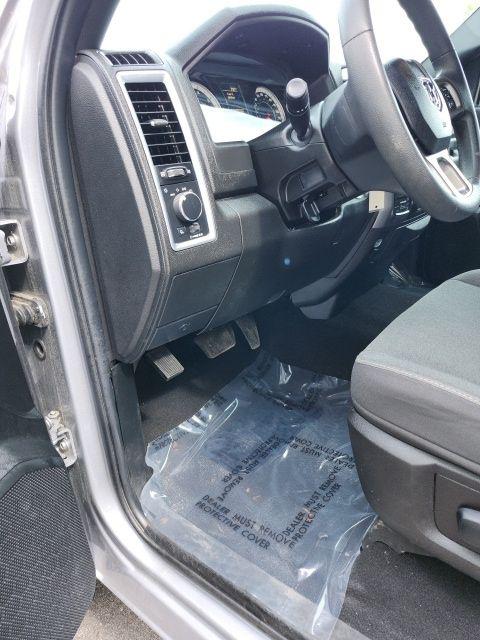 2024 Ram 1500 Classic Warlock Crew Cab 4x4 5'7" Box