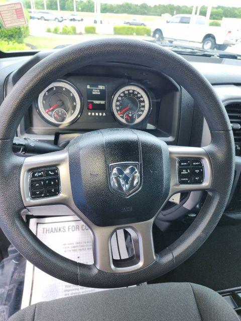 2024 Ram 1500 Classic Warlock Crew Cab 4x4 5'7" Box