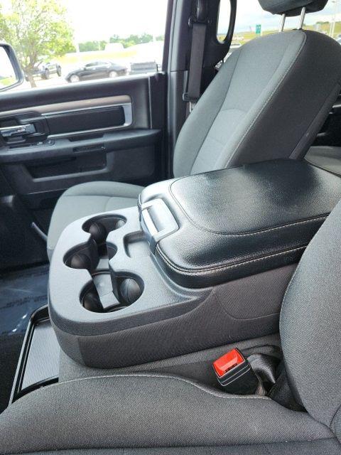 2024 Ram 1500 Classic Warlock Crew Cab 4x4 5'7" Box