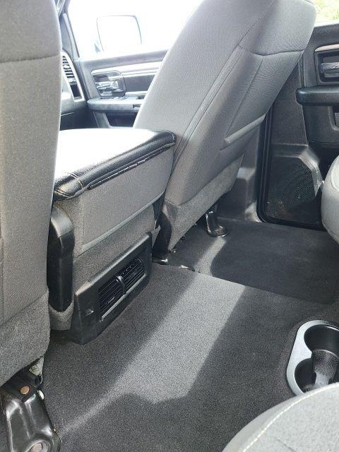2024 Ram 1500 Classic Warlock Crew Cab 4x4 5'7" Box