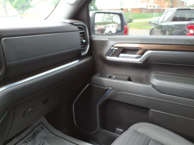 2024 Chevrolet Silverado 1500 4WD Crew Cab Short Bed LT with 2FL