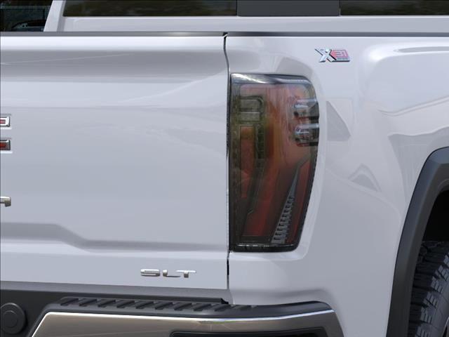 2026 GMC Sierra 2500HD Crew Cab, Standard Bed, SLT, 4WD