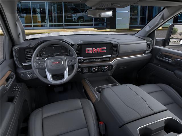 2026 GMC Sierra 2500HD Crew Cab, Standard Bed, SLT, 4WD