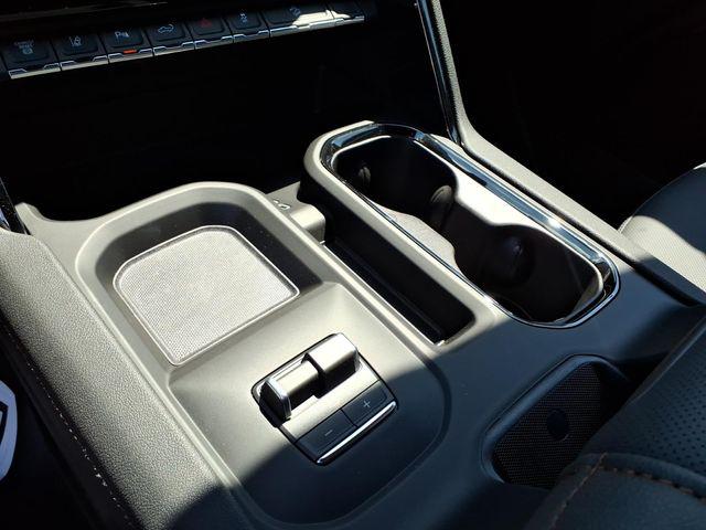 2026 GMC Sierra 2500HD Crew Cab, Standard Bed, AT4, 4WD