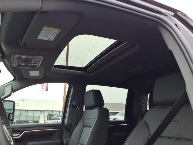 2026 GMC Sierra 2500HD Crew Cab, Standard Bed, Denali, 4WD