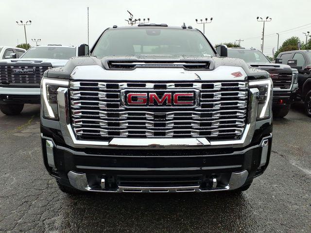 2026 GMC Sierra 2500HD Crew Cab, Standard Bed, Denali, 4WD