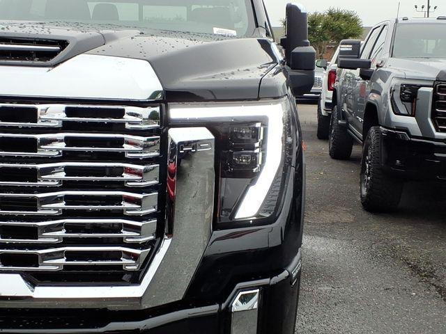 2026 GMC Sierra 2500HD Crew Cab, Standard Bed, Denali, 4WD