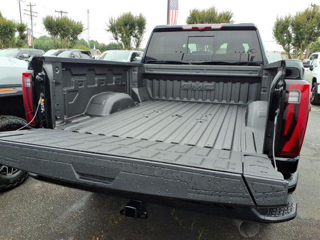 2026 GMC Sierra 2500HD Crew Cab, Standard Bed, Denali, 4WD