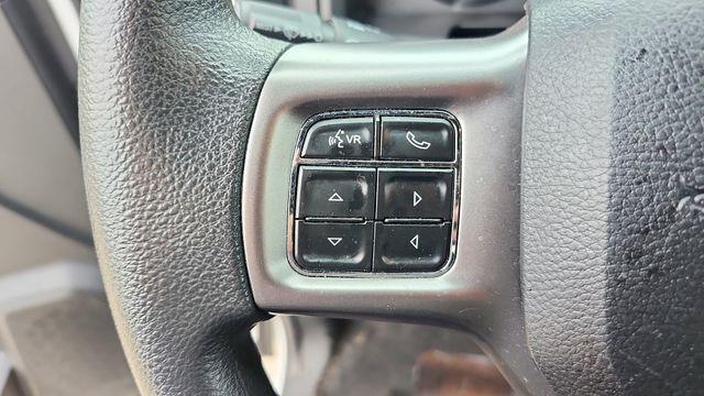 2024 Ram 1500 Classic Warlock Crew Cab 4x2 5'7" Box