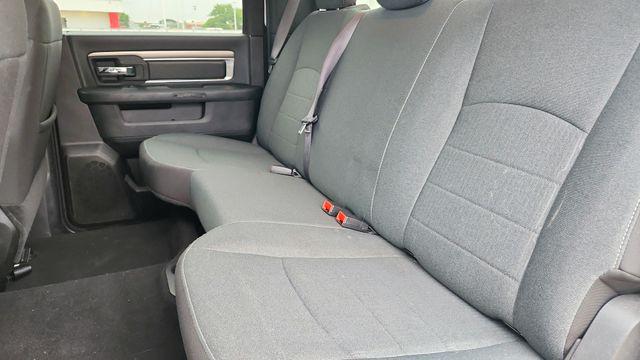2024 Ram 1500 Classic Warlock Crew Cab 4x2 5'7" Box