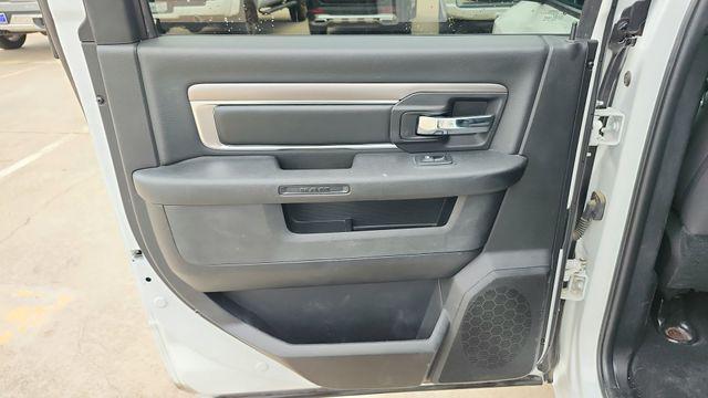 2024 Ram 1500 Classic Warlock Crew Cab 4x2 5'7" Box