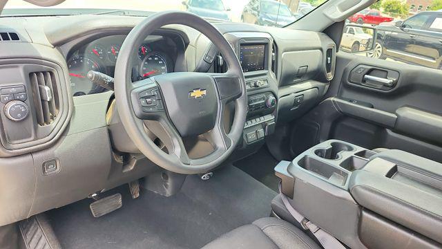 2023 Chevrolet Silverado 1500 2WD Crew Cab Short Bed Custom