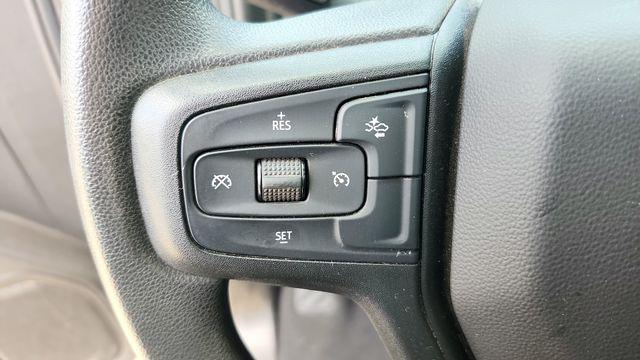 2023 Chevrolet Silverado 1500 2WD Crew Cab Short Bed Custom