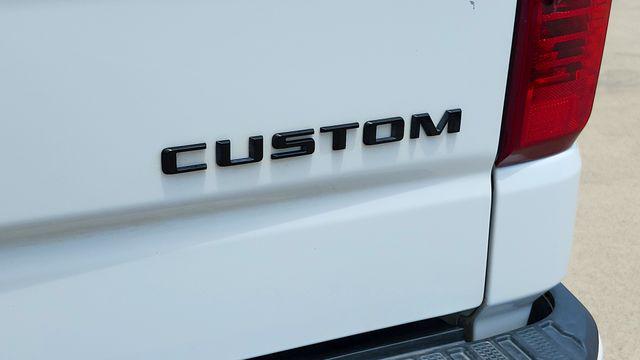 2023 Chevrolet Silverado 1500 2WD Crew Cab Short Bed Custom