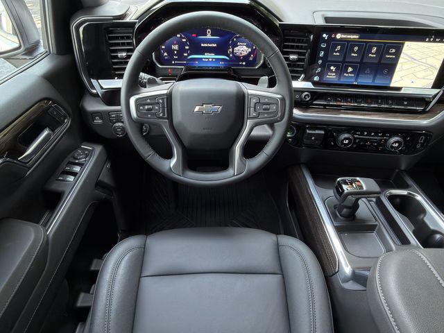 2026 Chevrolet Silverado 1500 4WD Crew Cab Short Bed RST