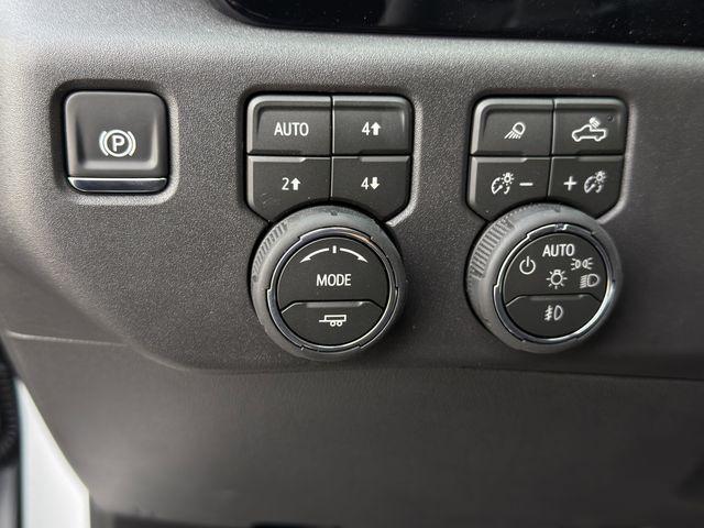 2026 Chevrolet Silverado 1500 4WD Crew Cab Short Bed RST