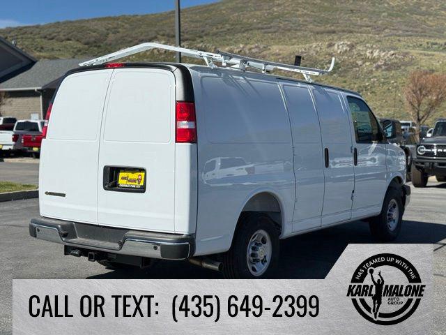 2026 Chevrolet Express Cargo Van 2500 Regular Wheelbase, WT, RWD