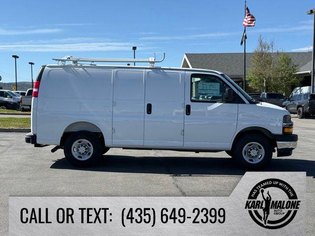 2026 Chevrolet Express Cargo Van 2500 Regular Wheelbase, WT, RWD