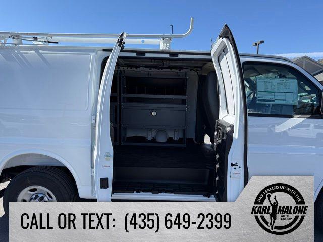 2026 Chevrolet Express Cargo Van 2500 Regular Wheelbase, WT, RWD